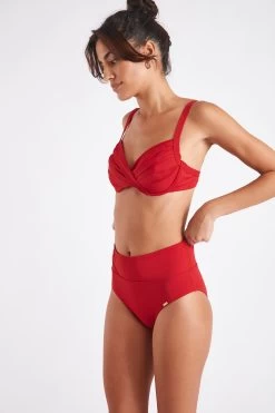 Maillot De Bain 2 Pièces Rouge Saskia & Andra Lavandou -Funky Trunks Soldes 20e saskia c lavand 41n89 andra lavandou 41n89 dev1 3 1