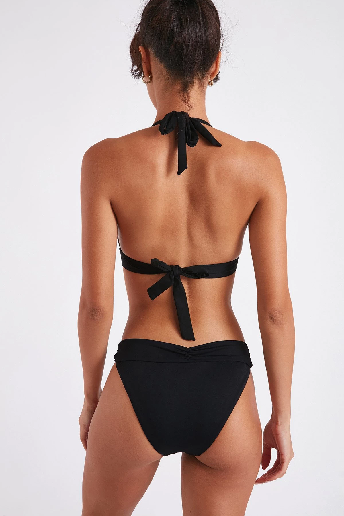 Maillot De Bain 2 Pièces Noir Astrid & Pintura Alamor 4 Maillot De Bain 2 Pièces Noir Astrid & Pintura Alamor – Image 2