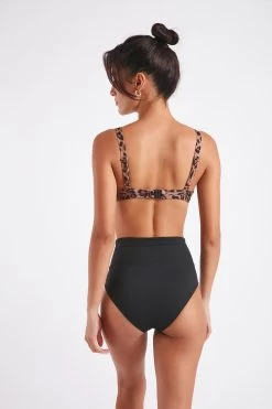 Maillot De Bain 2 Pièces Imprimé Léopard Saskia & Andra Badana 16 Maillot De Bain 2 Pièces Imprimé Léopard Saskia & Andra Badana -Funky Trunks Soldes 22e saskia c badana zgy78 andra badana zgy78 dev6