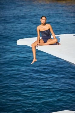 Maillot De Bain Marine Pièce LEONIE ACEROLA -Funky Trunks Soldes 23e leonie acerola 41k06 amb1