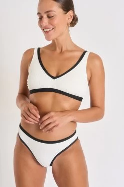 Maillot De Bain 2 Pièces Ecru LOCANA & REINE PAIMPOL -Funky Trunks Soldes 23e locana paimpol zgt11 reine paimpol zgt11 dev1